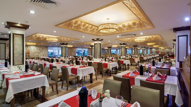 Crystal Tat Beach Golf Resort & Spa