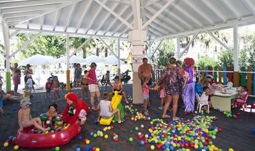 Crystal Tat Beach Golf Resort & Spa