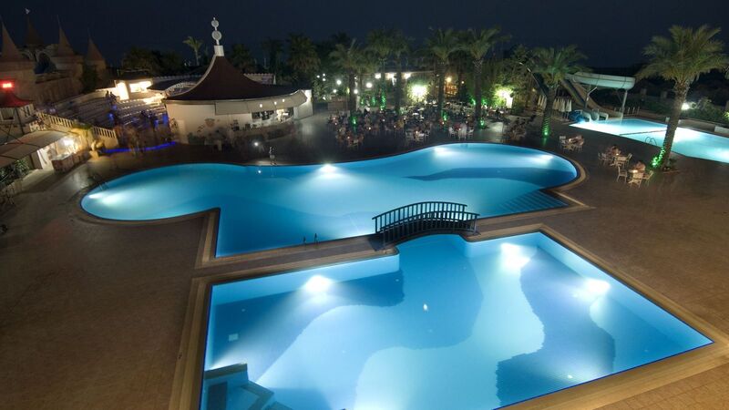 Aydınbey Famous Resort