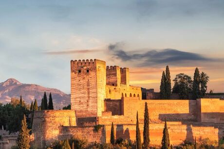 İzmir Kalkışlı Elegant İspanya & Endülüs Turu SunExpress ile