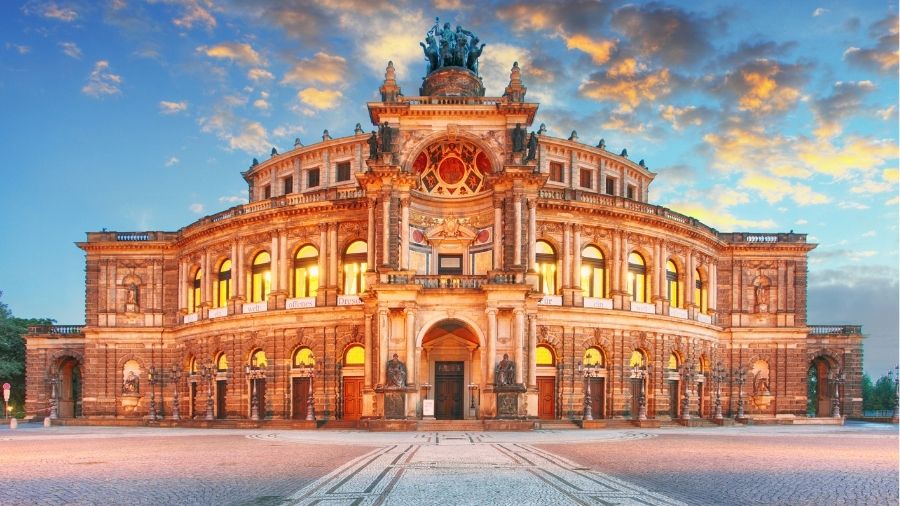 Büyük Orta Avrupa Rüyası: Prag, Viyana, Budapeşte, Berlin, Dresden, Hallstatt