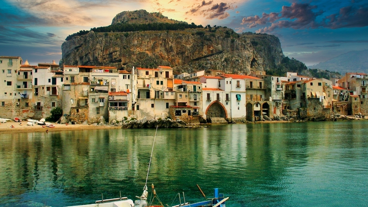 Otobüsle Güney İtalya &Sicilya &Yunanistan Turu