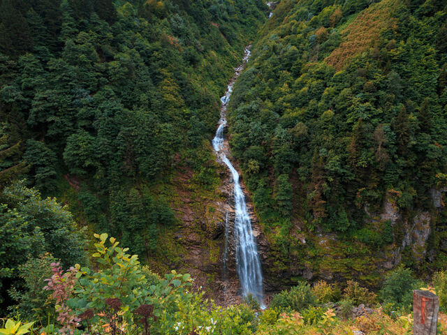 Ankara Çıkışlı Uçaklı Karadeniz Batum Tiflis Van Havzası Turu (6 Gece Konaklama)