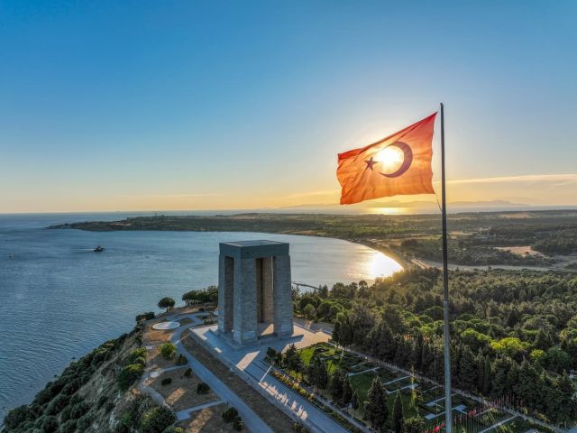 İkonik Kuzey Ege ve Çanakkale Şehitlik Turu (Foça ve Ayvalık Tekne Turu ile)  4 Gece Konaklamalı
