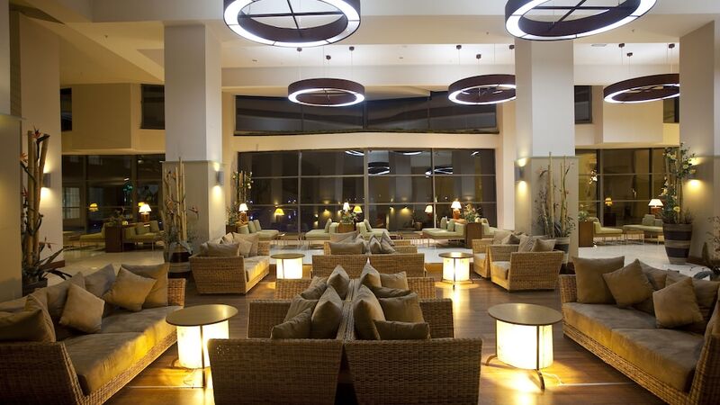 Limak Lara De Luxe Hotel & Resort