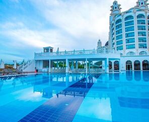 Jadore Deluxe Hotel & Spa