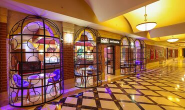 Crystal Family Resort & Spa