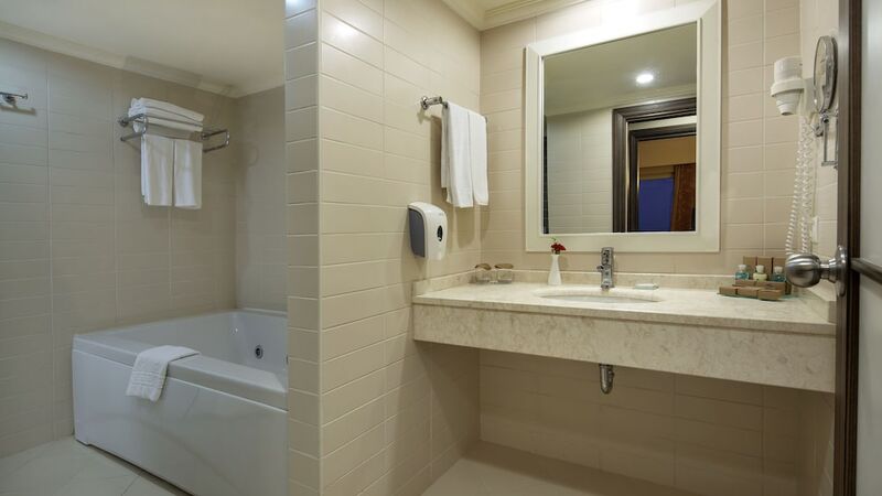 Crystal Family Resort & Spa