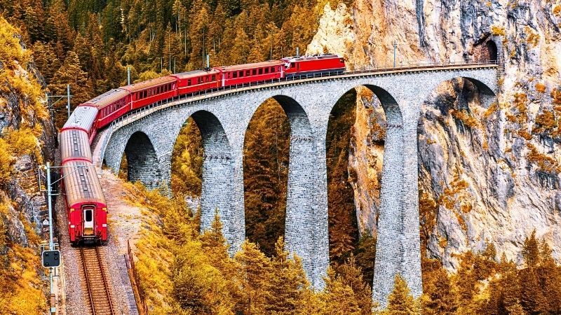 Bernina Express / Red Trainli Avrupa'nın Masalsı Rotaları Turu Pegasus İle
