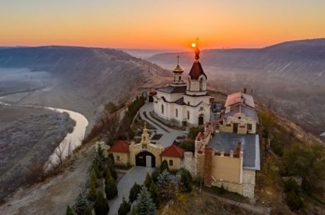 Moldova'nın Kalbine Yolculuk Ajet Hava Yolları İle