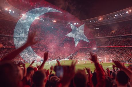 TÜRKİYE & KOSOVA - MAÇ BİLETİ DAHİL - DÜNYA KUPASI ELEMELERI FINAL Pegasus Havayolları ile 1 gece
