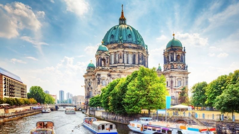 Süper Promo Orta Avrupa Turu Berlin & Prag & Viyana Rotası Thy ile 5 Gece