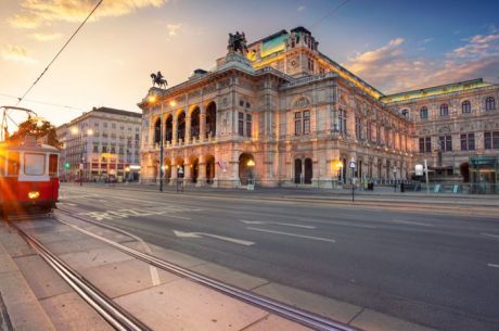 TT Plus Orta Avrupa Turu Berlin & Prag & Viyana Rotası Thy ile 5 Gece