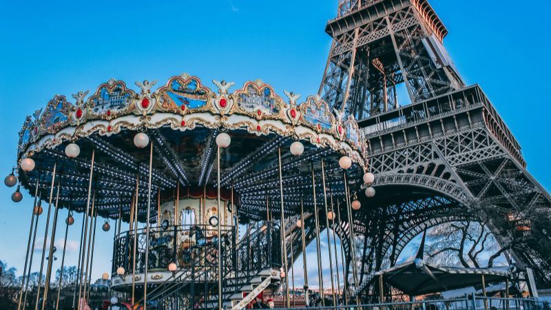 İzmir'den Paris Disneyland (Brüksel & Köln) Turu