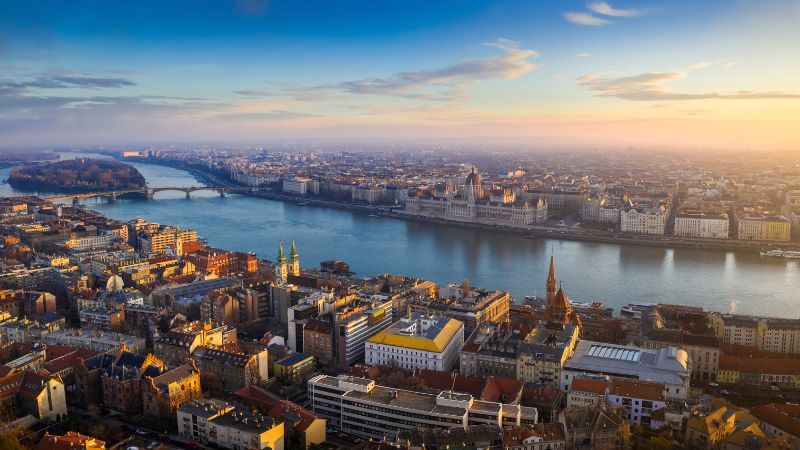 Görkemli Orta Avrupa Budapeşte & Viyana & Prag 7 Gece - Bratislava Turu Dahil - AJET ile