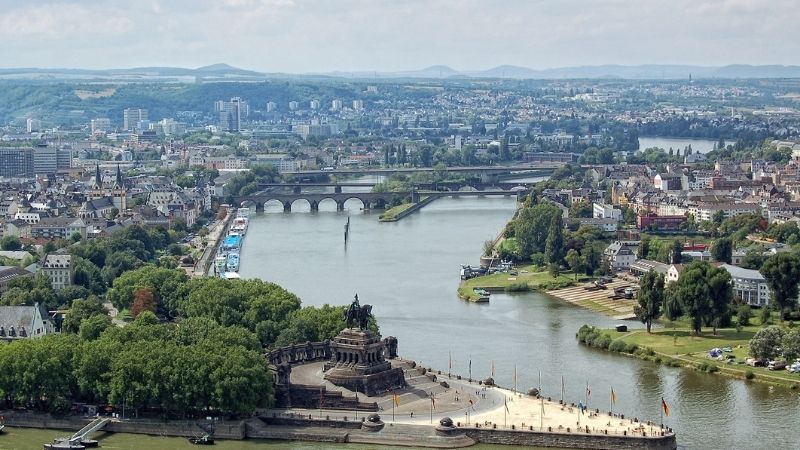 Swiss Crown Nehir Gemisi İle Ren Ve Mosel'in Masalsı Şehirleri V5