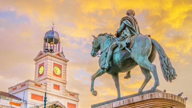 Elegant Madrid & Valencia & Barcelona Turu Pegasus ile