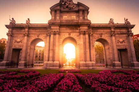 Elegant Madrid & Valencia & Barcelona Turu Pegasus ile