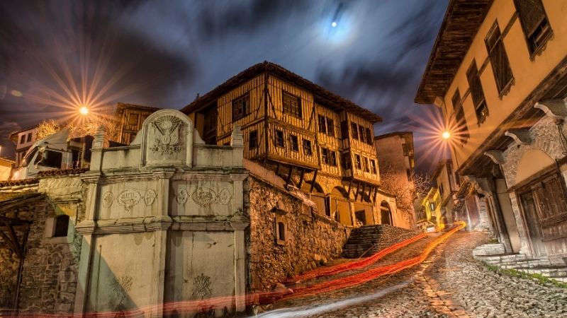 İstanbul Çıkışlı Otobüslü Kastamonu Safranbolu Amasra Abant (1 Gece Konaklama)
