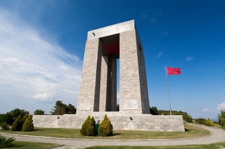 Adana Çıkışlı Uçaklı Marmara`nın Tarihi Başkentleri ( Kazdağları Jeep Safari ve Ayvalık Tekne Turu İle) 4 Gece Otel Konaklamalı