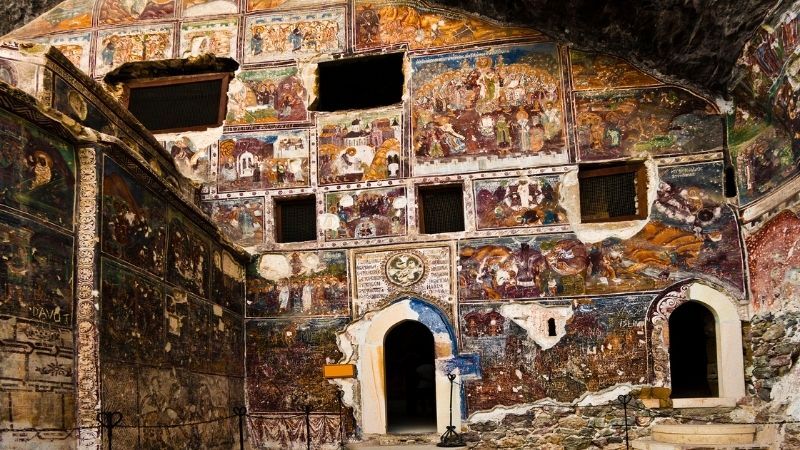 İstanbul Çıkışlı Uçaklı Karadeniz Batum Tiflis Van Havzası Turu (6 Gece Konaklama)