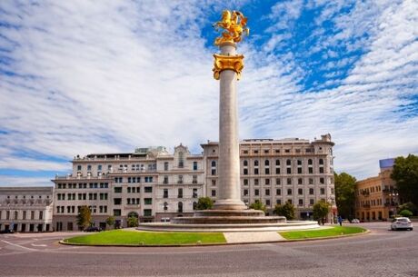 İstanbul Çıkışlı Uçaklı Karadeniz Batum Tiflis Van Havzası Turu (6 Gece Konaklama)