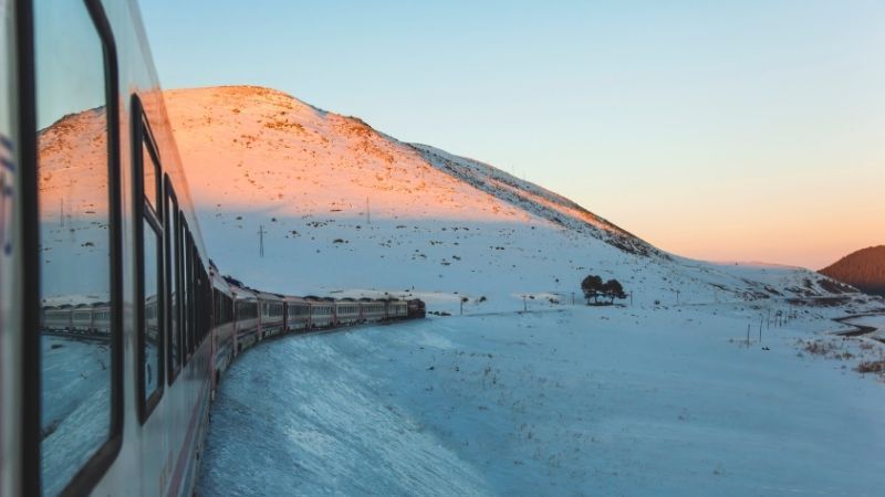 İstanbul Çıkışlı Uçaklı Kafkas Coğrafyasında Doğu Esintileri Turu (3 Gece Konaklamalı)