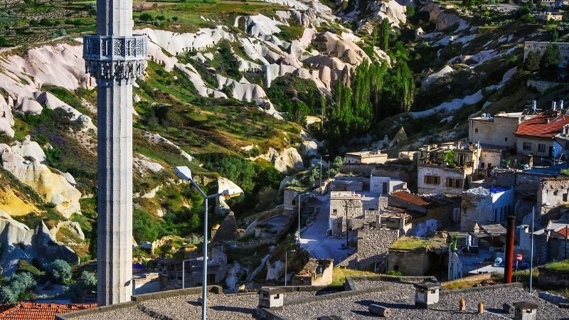 Uçaklı İzmir Çıkışlı Kapadokya Turu 2 Gece 3 Gün