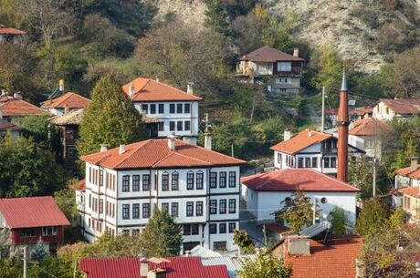 Adana Çıkışlı Uçaklı Göller, Şelaleler ve Yaylalar Turu  3 Gece Konaklamalı ( Kasım Ara Tatili Özel )