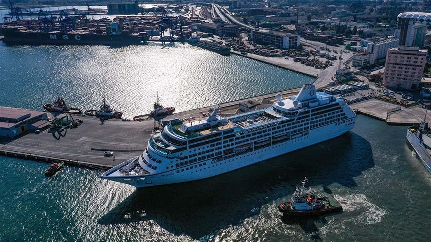 İzmir Hareketli Gemi Turları