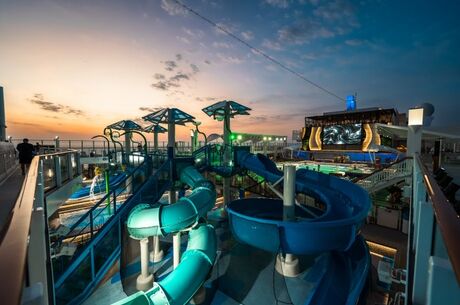 5 Yıldızlı Aroya Cruises İle İstanbul Hareketli Yunan Adaları Turu Souda Körfezi