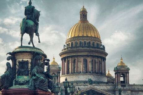 Kral & Kraliçe St. Petersburg & Moskova Turu THY ile