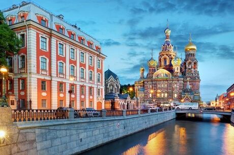 Kral & Kraliçe St. Petersburg & Moskova Turu THY ile