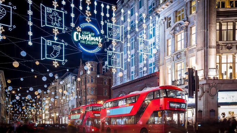 İzmir'den Direkt Sefer ile Noel Zamanında Londra ve Masalsı Cotswold Köyleri Turu SunExpress ile