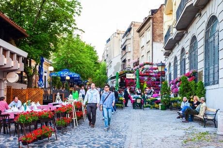 Otobüs ile İstanbul Hareketli Tüm Turlar ve Outlet Dahil Büyük İtalya Yunanistan Balkan Turu