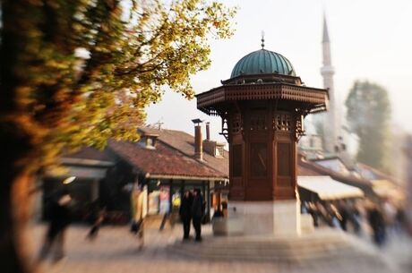 Otobüs ile Bursa Hareketli Bastanbaşa Balkanlar Turu 8 ülke Tüm Gündüz Turları, Akşam Yemekleri ve Balkan Geceleri Dahil