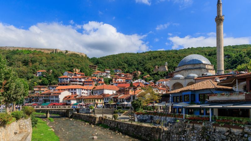 Vizesiz İzmir Hareketli Uçaklı Balkan Masalı Turu (Ekstra Turlar Dahil) 7 Gece