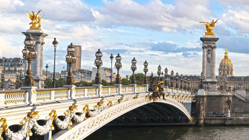 Comfort Paris & Disneyland Turu THY İle (Ekstra Turlar Dahil)