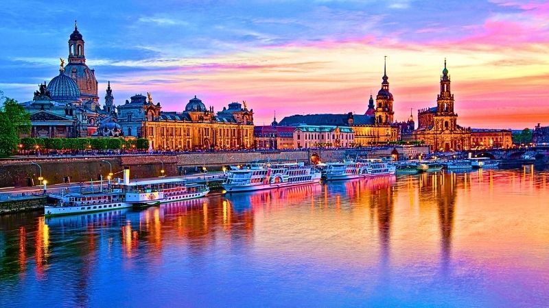 Berlin'li Orta Avrupa'nın Masalsı Rotaları Turu Thy İle