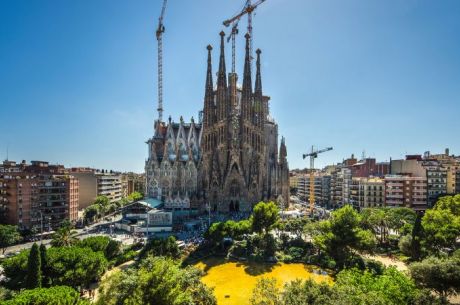 Antalya'dan  Barcelona Turu THY ile