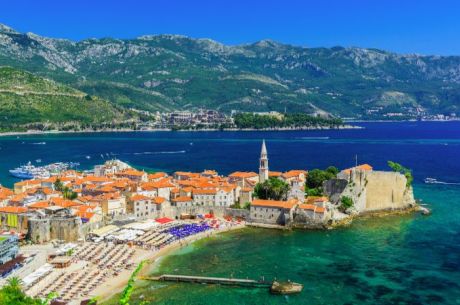 İzmir'den  Budva Turu Pegasus ile