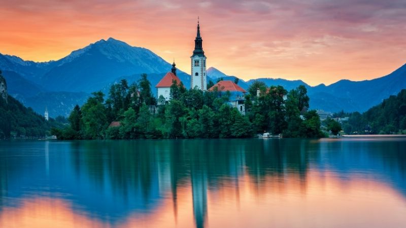 Kıbrıs'tan Hallstatt & Salzburg & Viyana & Bled Turu Thy İle
